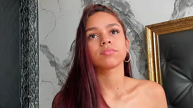 CarolineFyre's cam snapshot