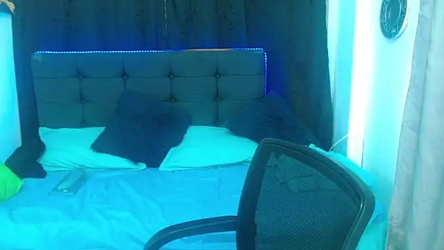 andreea_xx's cam snapshot