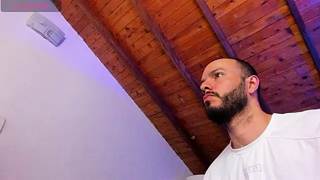 Tom_Bailey's cam snapshot