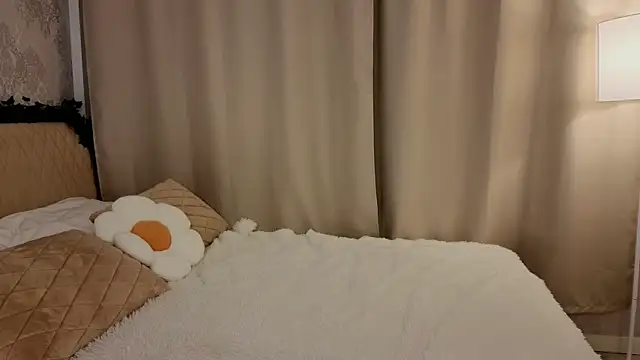 AntoniaDraft's cam snapshot