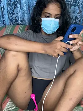 SukiyamaAsia's cam snapshot