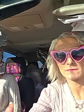 BeautifulFire23 live sex cam