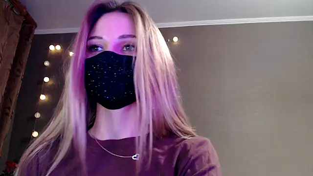 Iris_lave's cam snapshot