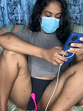 SukiyamaAsia's cam snapshot