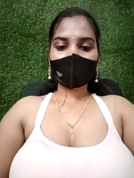 Nithyatamil's cam snapshot