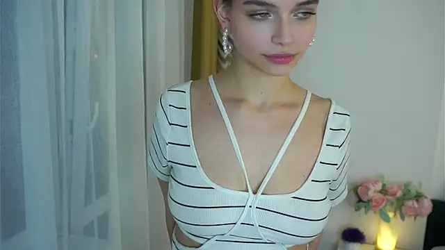 LoveMillier's cam snapshot