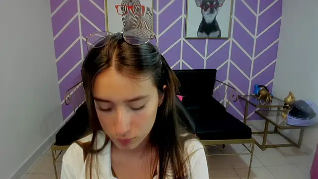 Adhara_Kitten's cam snapshot