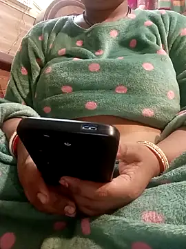 angry_couplez's cam snapshot