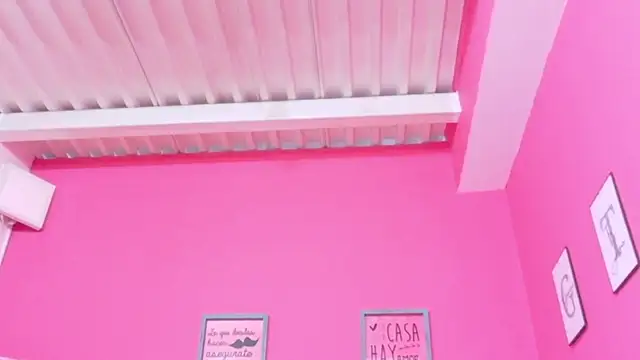 curvybrunnete's cam snapshot