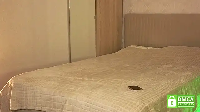 lulu_moonmoon's cam snapshot