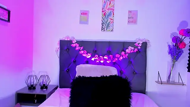 SagiraBelle's cam snapshot