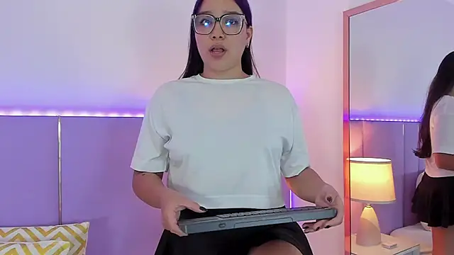 SophyRuiz_'s cam snapshot