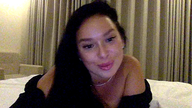 Fayronna's cam snapshot