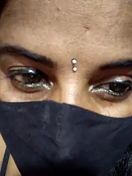 siri_tamiltelugu's cam snapshot