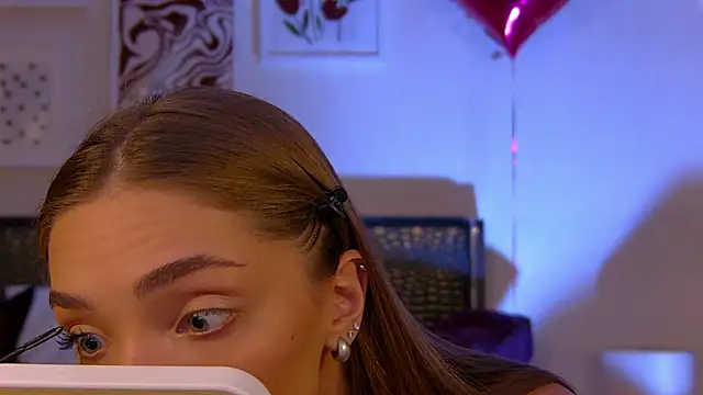 VirginieCruz live sex cam