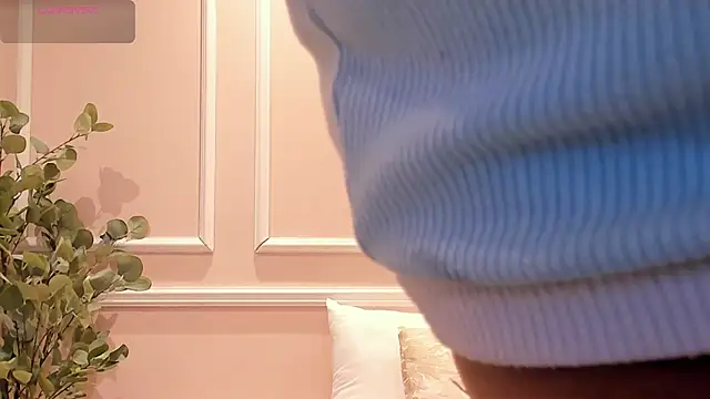 Lucy_Canel's cam snapshot