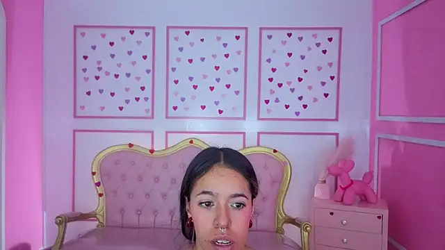 stephania_t's cam snapshot