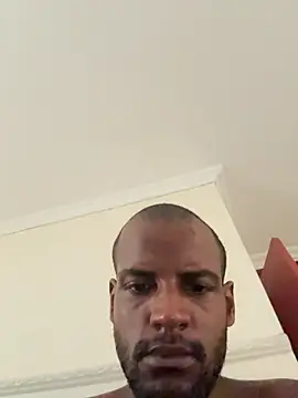 andrewmaro live sex cam