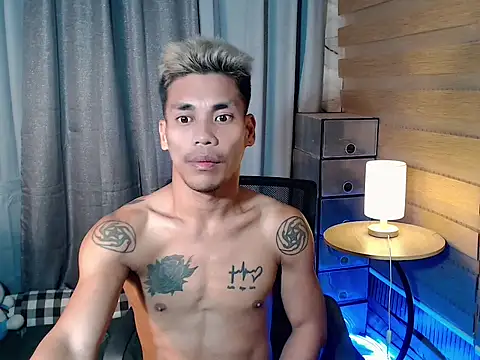 Cute_Lucas live sex cam