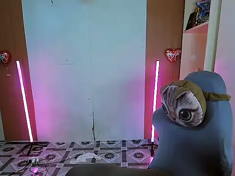 YourNikkieXxx live sex cam