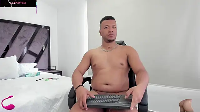 AnnieAndStefan live sex cam