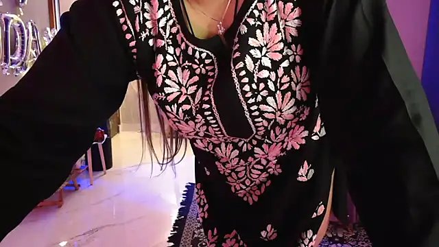 Mitikaa's cam snapshot