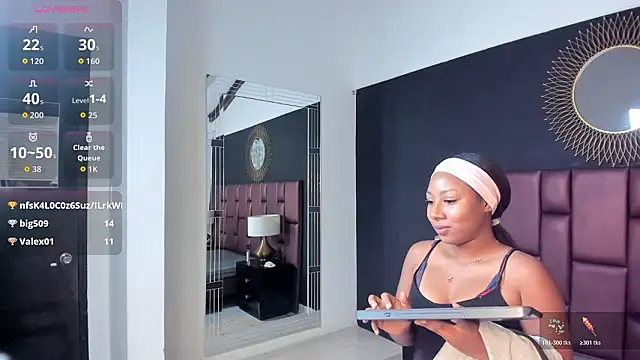 TalianaNewton's cam snapshot