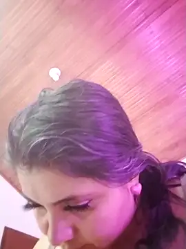 TifanyAmazinng's cam snapshot