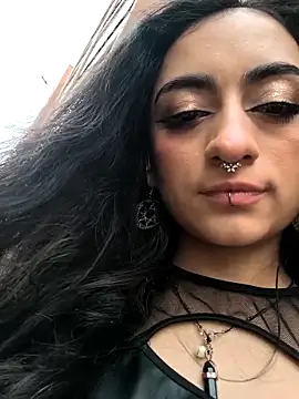 Lila_Desiree live sex cam