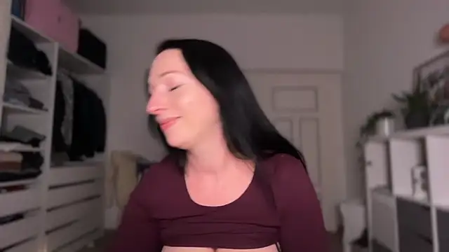 Viola_Beck live sex cam