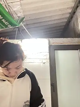 -Lyly_'s cam snapshot