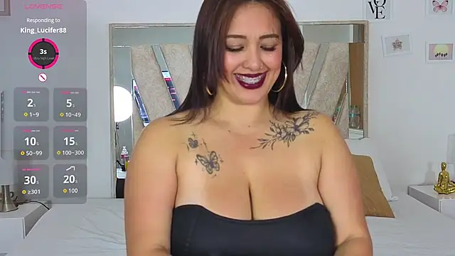 ReginaRosetti's cam snapshot