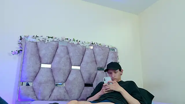 iris_and_damian live sex cam