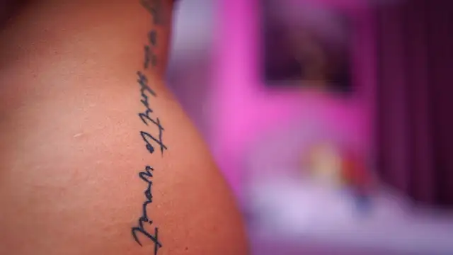 AshleySinn live sex cam