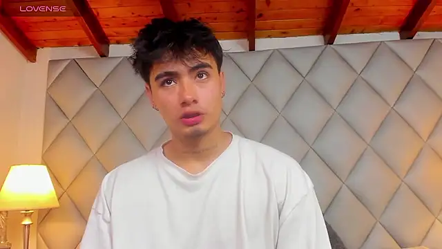 Clement_Reyes's cam snapshot