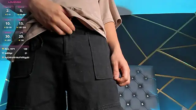 Lian_Miller1_'s cam snapshot