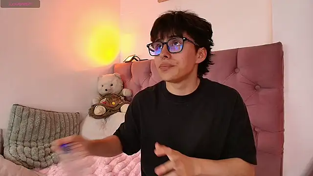 PepperTwink's cam snapshot