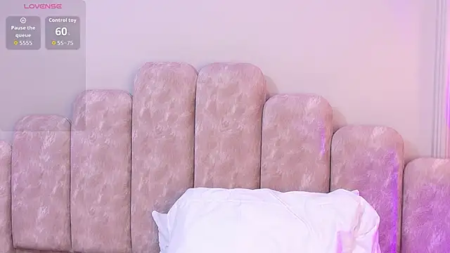 Kylie-Ross-'s cam snapshot