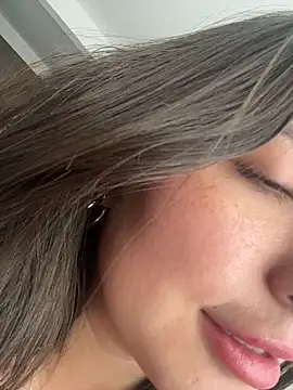 sukhakunis1's cam snapshot