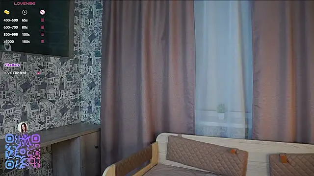 AmelieSeductress's cam snapshot