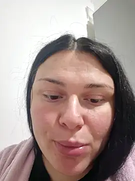 9Alice's cam snapshot