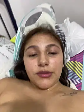 Emily_milk_1's cam snapshot