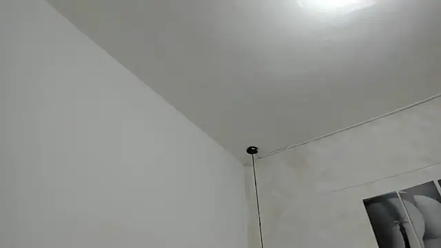 dakota_roussee's cam snapshot