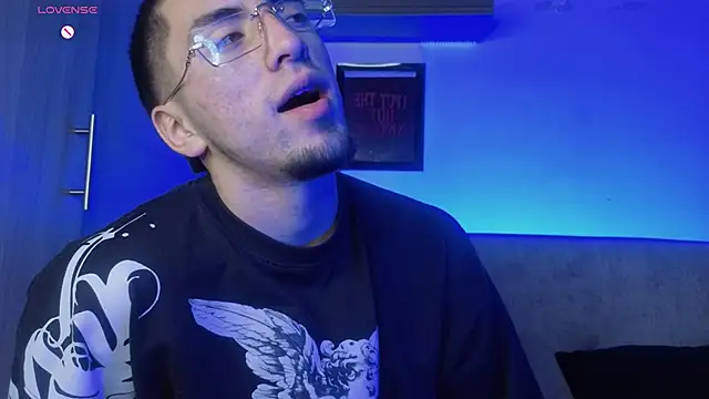 AresMassimoX live sex cam