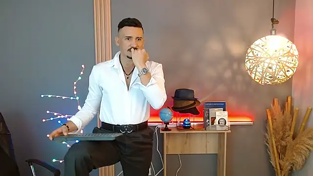 Reiko_85_'s cam snapshot