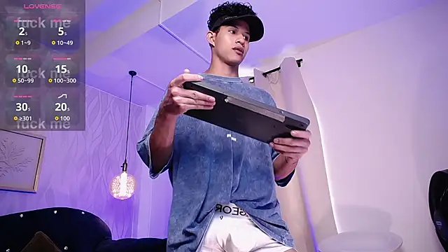 KamiSuarez's cam snapshot