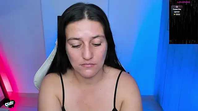 Saskyaa live sex cam