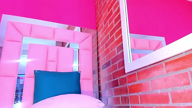 Baby_doll_XOXO live sex cam