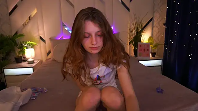 CuteeFoxy's cam snapshot