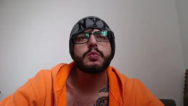 thomas_gun live sex cam